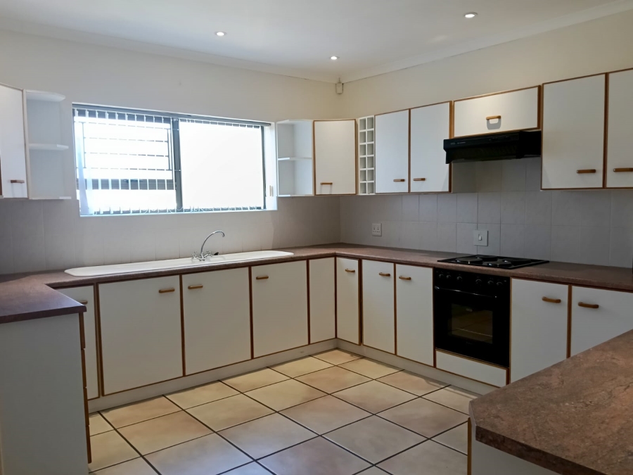 To Let 4 Bedroom Property for Rent in Vermont Western Cape